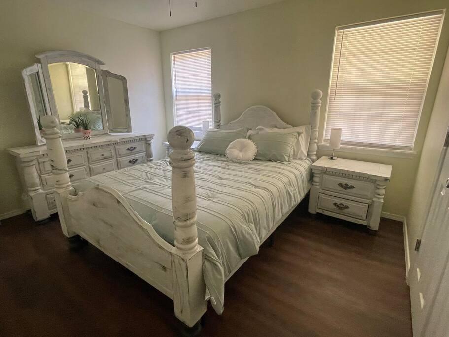 The Diamond Escape , Home In Murfreesboro Bagian luar foto